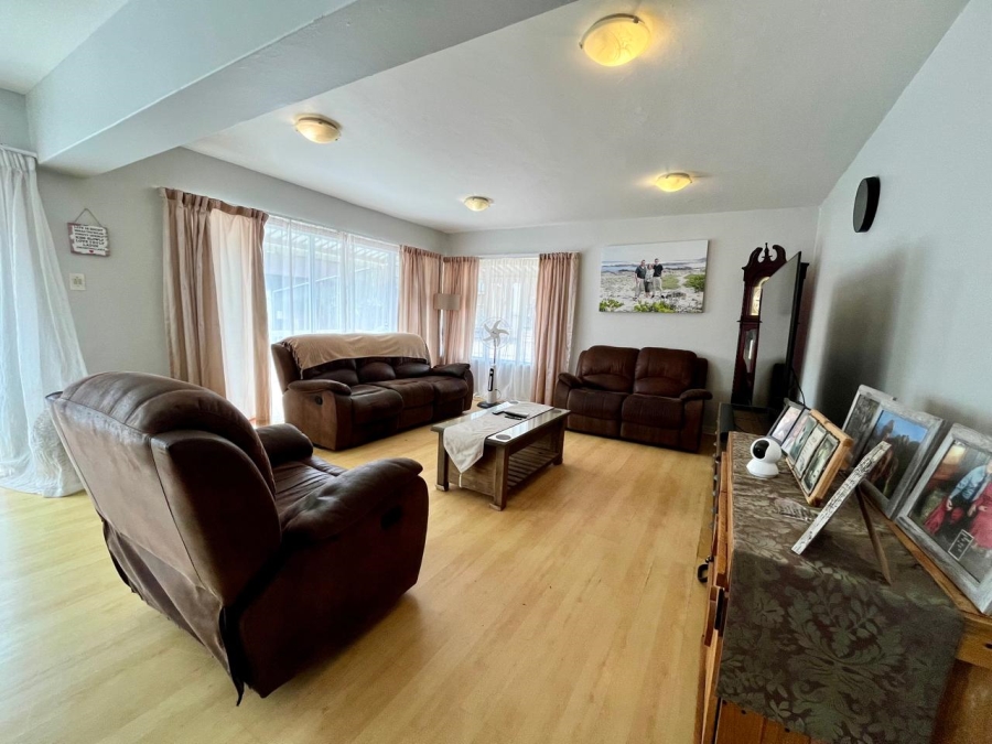 To Let 3 Bedroom Property for Rent in Gonubie Eastern Cape
